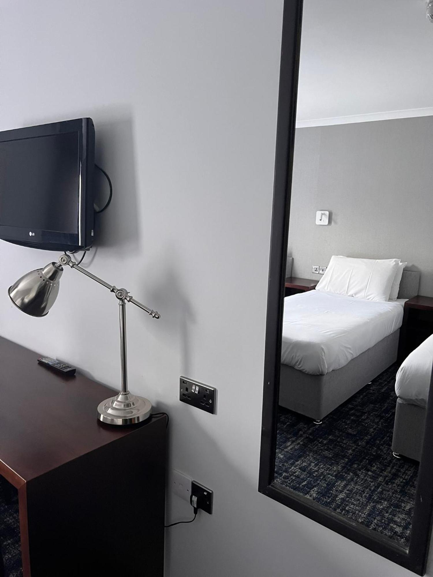 Best Western Appleby Park Hotel Тамуърт Екстериор снимка